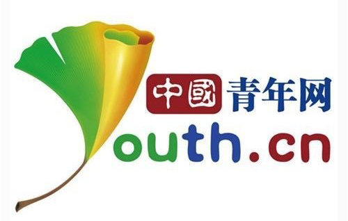 今天，袁爷爷雕像前满是鲜花，“瓜奶奶”也冲上热搜第一 
